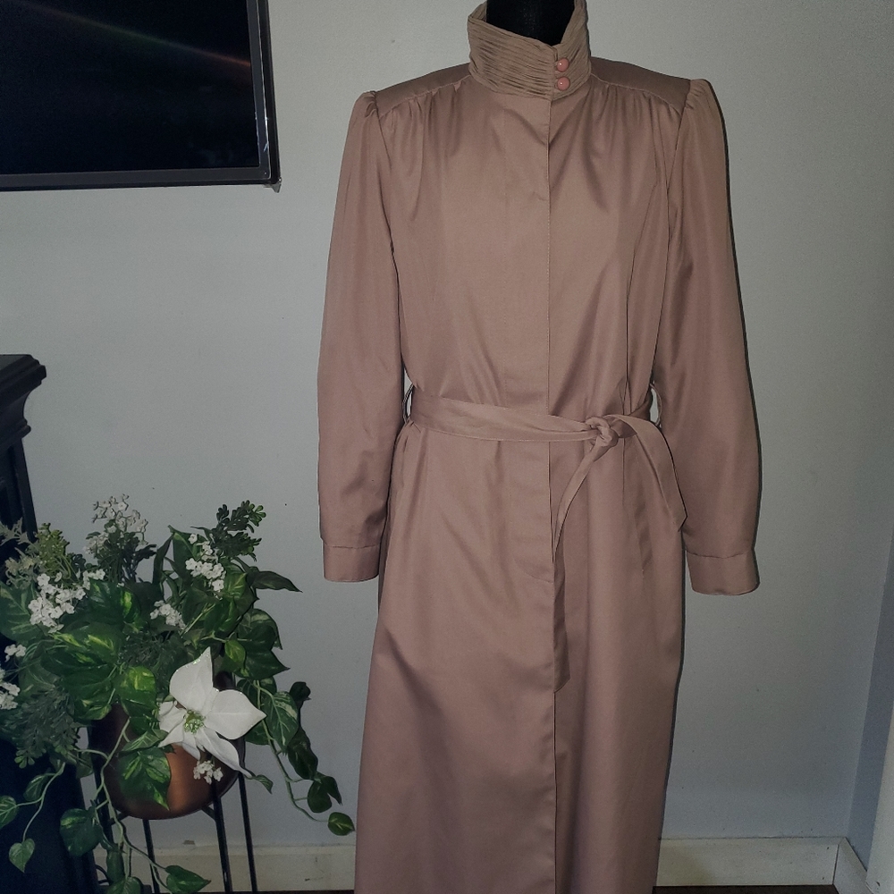 Women's vintage trench coat